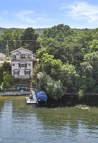 W332n6211 County Road C -, Nashotah, WI 53058