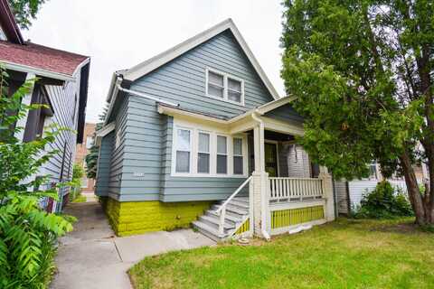 3205 N 35th St, Milwaukee, WI 53216