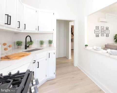 816 PARK AVENUE, BALTIMORE, MD 21201
