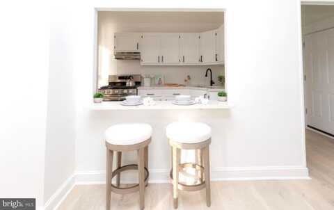 816 PARK AVENUE, BALTIMORE, MD 21201