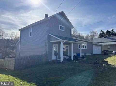 230 N VINE STREET, NEW CASTLE, PA 16101