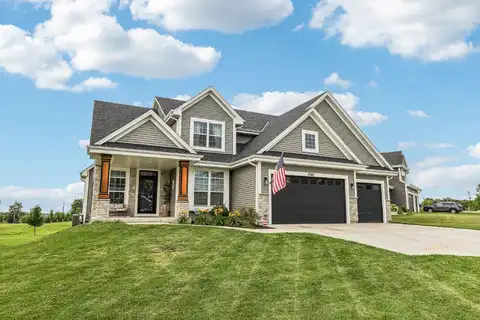 1340 Regees Rd, Mukwonago, WI 53149