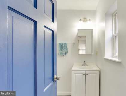 202 S REGESTER STREET, BALTIMORE, MD 21231