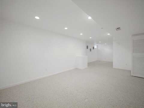 1721 DEARBOUGHT DRIVE, FREDERICK, MD 21701
