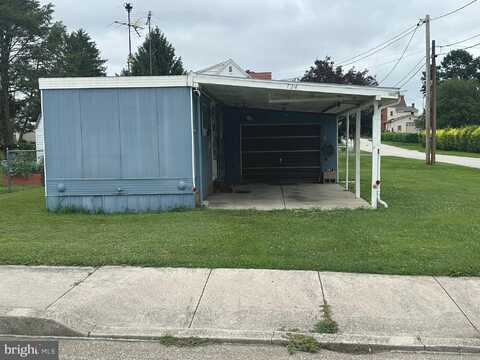 124 CHARLES AVENUE, HANOVER, PA 17331