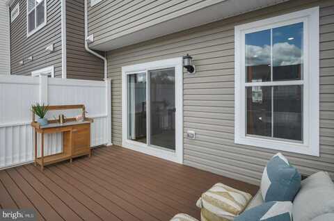 10600 ROUNDSTONE LN, WHITE PLAINS, MD 20695