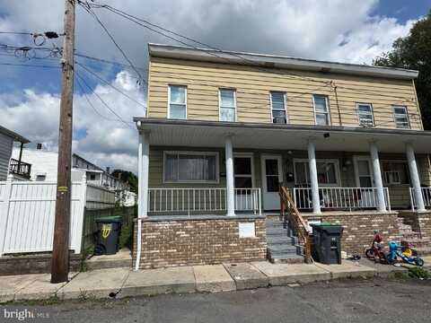 6 W WIGGAN STREET, NEW PHILADELPHIA, PA 17959