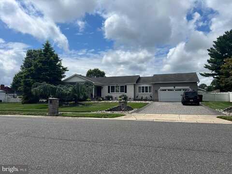 12 CONSTITUTION BOULEVARD, BERLIN, NJ 08009