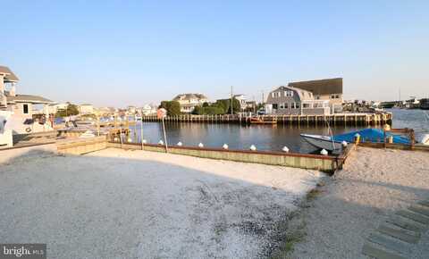 34 BOOM WAY N, TUCKERTON, NJ 08087