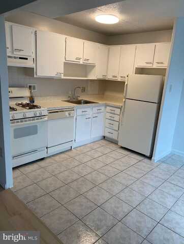 401 COOPER LANDING RD, CHERRY HILL, NJ 08002