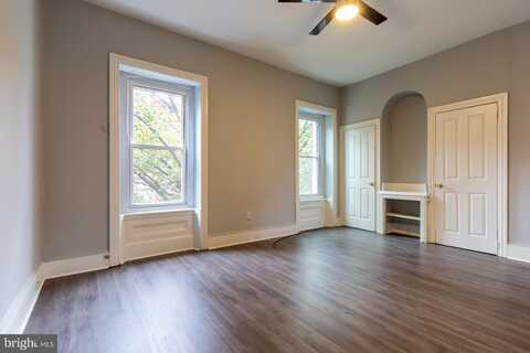 1735 W OXFORD STREET, PHILADELPHIA, PA 19121