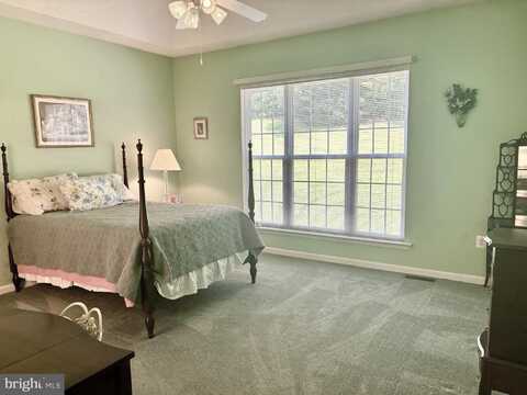 132 HAWTHORNE GREENE CIRCLE, LA PLATA, MD 20646