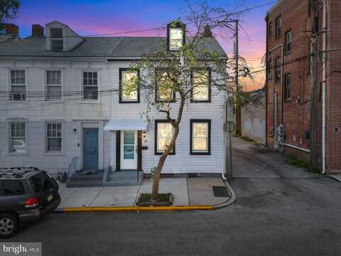 15 W SOUTH STREET, YORK, PA 17401