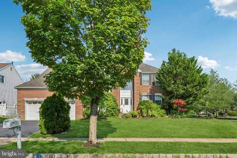2 CARRIAGE COURT, EAST WINDSOR, NJ 08520