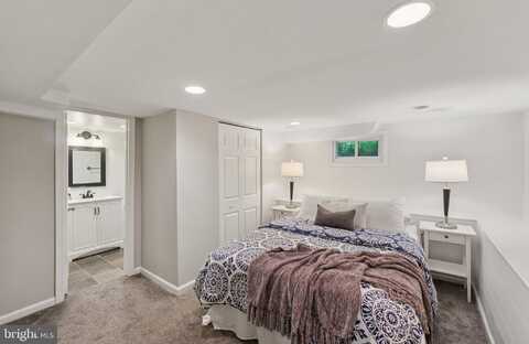 606 DOUGLASS AVENUE, ROCKVILLE, MD 20850