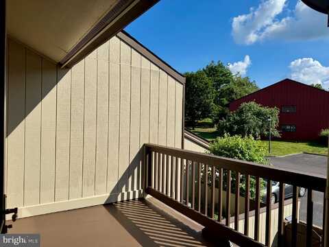 34 DARIEN, NEW HOPE, PA 18938