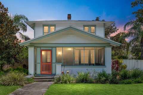 704 NE 4TH STREET, GAINESVILLE, FL 32601