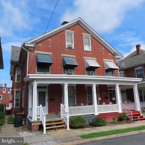 17 GARBER STREET, CHAMBERSBURG, PA 17201