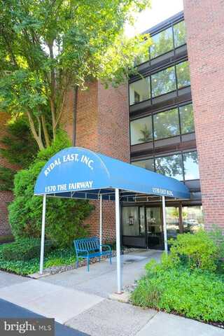 1570 THE FAIRWAY, JENKINTOWN, PA 19046