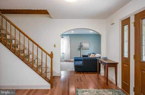 1841 LINCOLN AVENUE, WYOMISSING, PA 19610