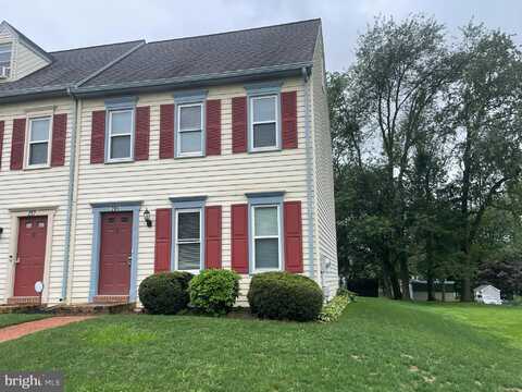 209 CROSS KEYS DRIVE, STRASBURG, PA 17579