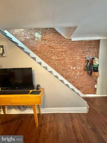 2320 MANNING STREET, PHILADELPHIA, PA 19103