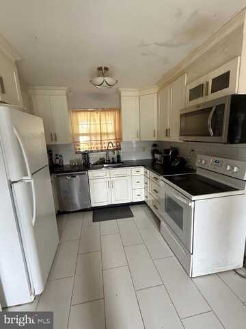 16 TERRELL LANE, WILLINGBORO, NJ 08046