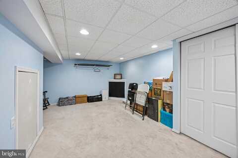 719 HUNTERS RUN, PERKASIE, PA 18944