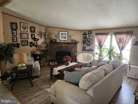 7400 HEWSON DRIVE, MORRISVILLE, PA 19067