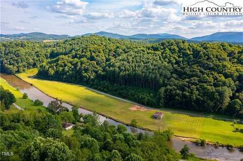 000 Ballou Farm Road, Crumpler, NC 28617