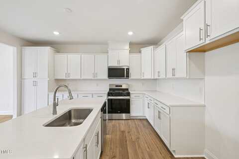 820 Kensley Grv Lane, Fuquay Varina, NC 27526