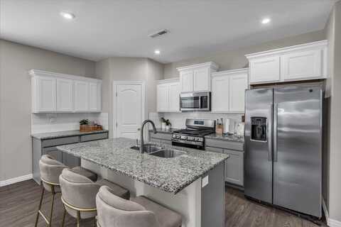 925 N PLEASANT VALLEY LN, Washington, UT 84780