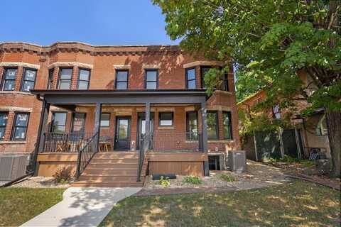 712 Main Street, Cedar Falls, IA 50613