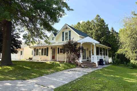 704 6th Street, Traer, IA 50675
