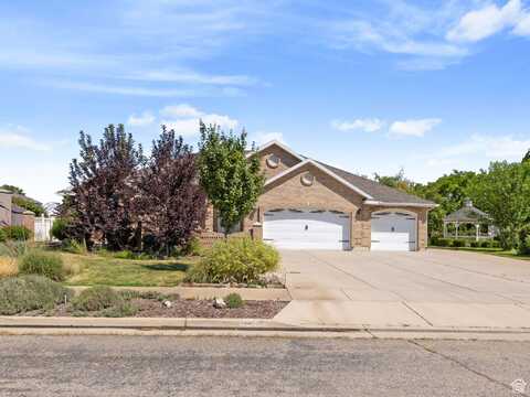 4164 S 2400 W, Roy, UT 84067