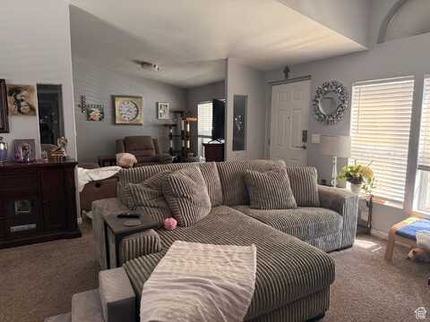 2600 N HILL FIELD, Layton, UT 84041