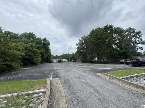 3117 Clay, Paducah, KY 42001