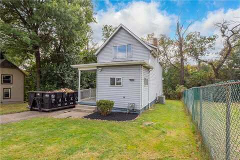 124 Park Way, White Oak, PA 15131