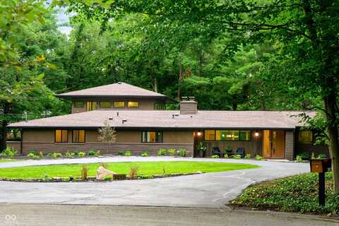 9011 Dunsmuir Drive, Indianapolis, IN 46260