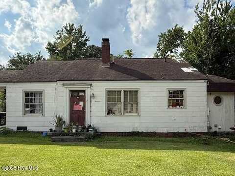 303 Stratford Road, Jacksonville, NC 28540