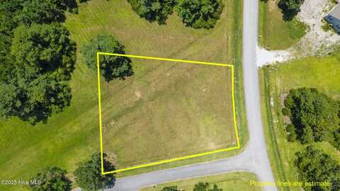 5200 Albemarle Drive, Oriental, NC 28571
