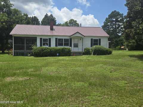 6220 Peeles Chapel Road, Laurel Hill, NC 28351