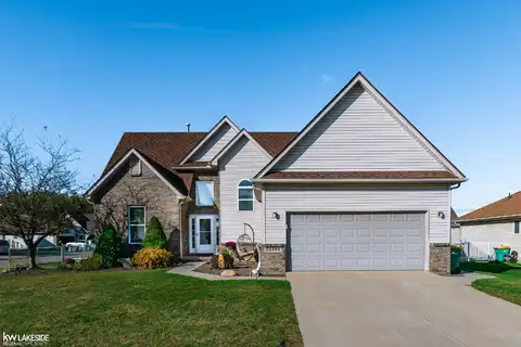 34589 Pine Valley, Richmond, MI 48062