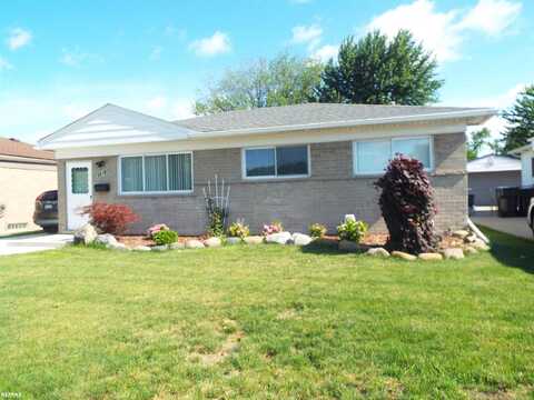 22101 Violet, Saint Clair Shores, MI 48082