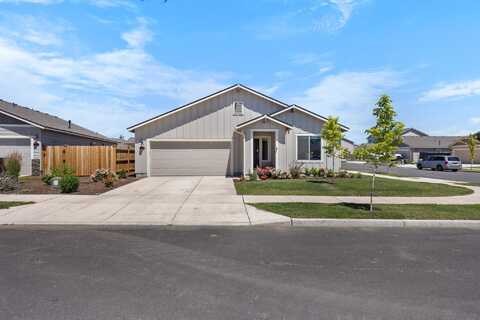 1055 NW Varnish Lane, Redmond, OR 97756