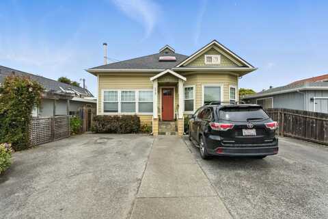 575 Myrtle ST, HALF MOON BAY, CA 94019
