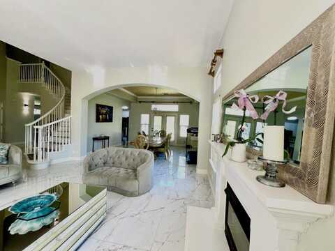 3200 Brookstone DR, TURLOCK, CA 95382