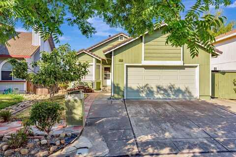 1033 Peppertree DR, FAIRFIELD, CA 94533