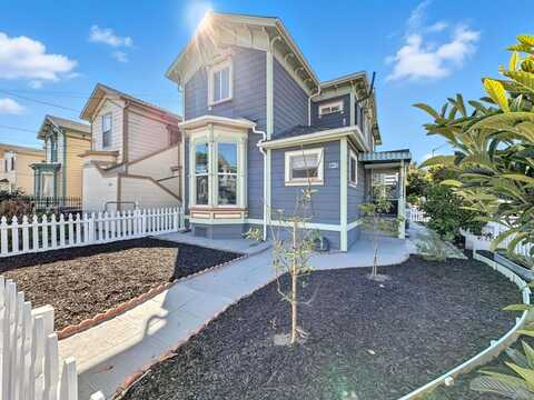 1549 5th AVE, OAKLAND, CA 94606
