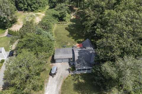 2136 Winthrop St, Dighton, MA 02764
